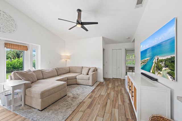 218 Wandering Trail, Jupiter, FL 33458