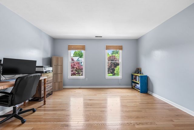 45 Piccadilly Way, Westborough, MA 01581