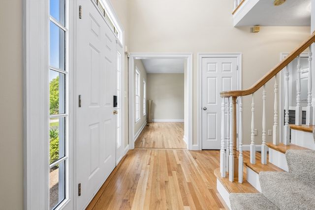 45 Piccadilly Way, Westborough, MA 01581
