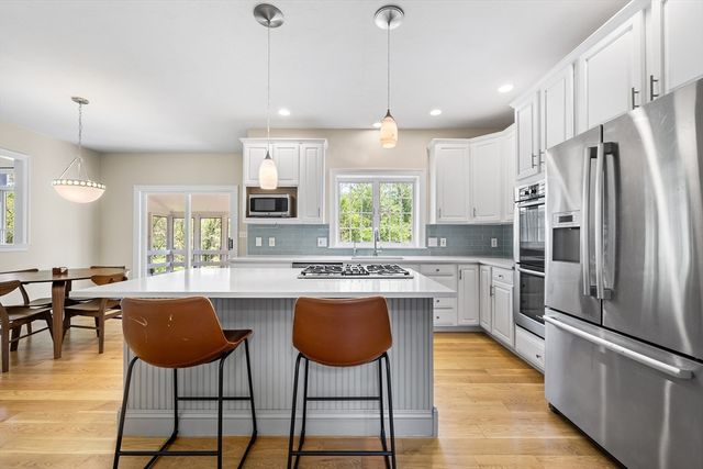 45 Piccadilly Way, Westborough, MA 01581