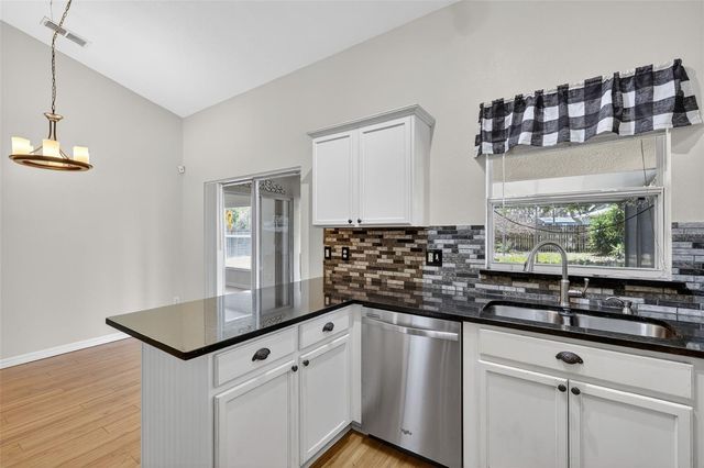 11748 OCKLAWAHA DRIVE, Leesburg, FL 34788