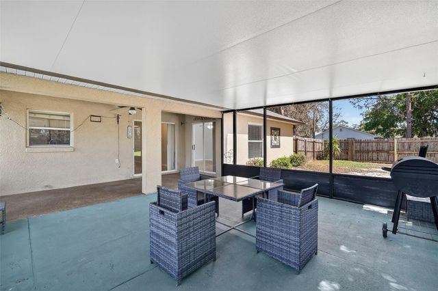 11748 OCKLAWAHA DRIVE, Leesburg, FL 34788