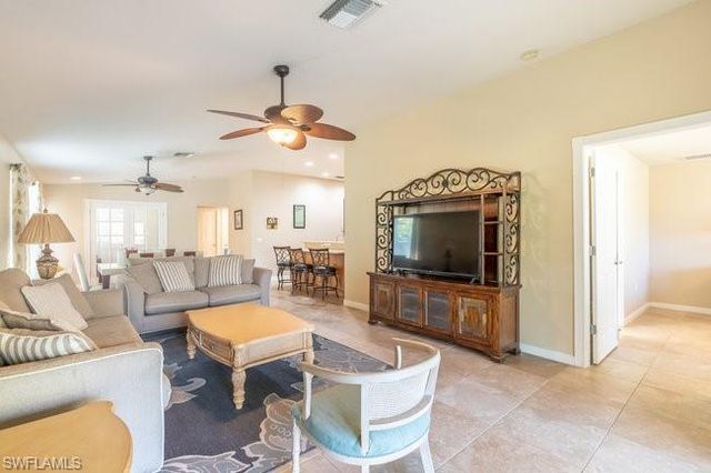 8623 Erice CT, Naples, FL 34114