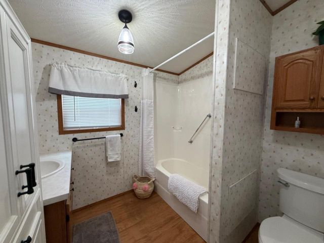 W5008 S PATHFINDER CIRCLE, Shawano, WI 54166