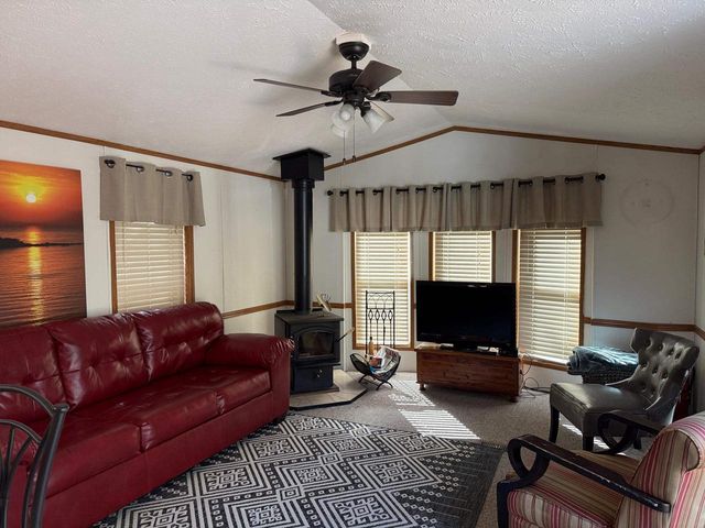 W5008 S PATHFINDER CIRCLE, Shawano, WI 54166