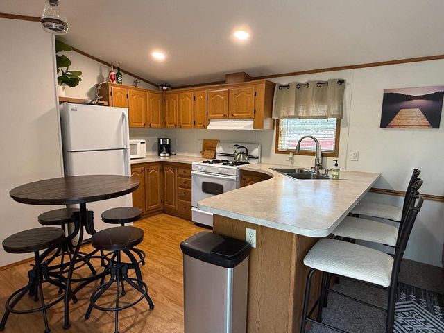 W5008 S PATHFINDER CIRCLE, Shawano, WI 54166