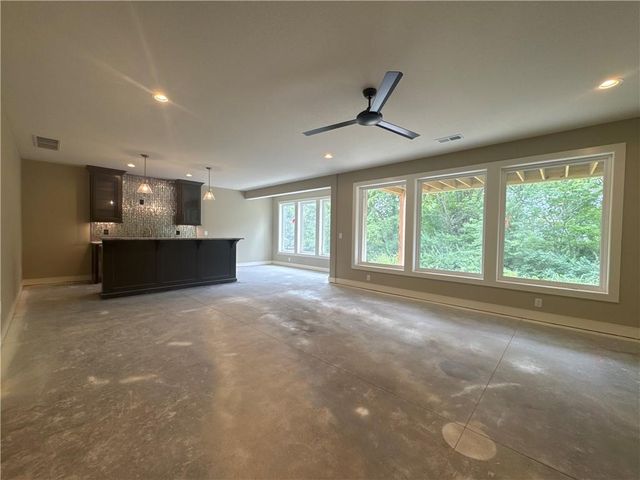 2717 NE 91st Place, Kansas City, MO 64156