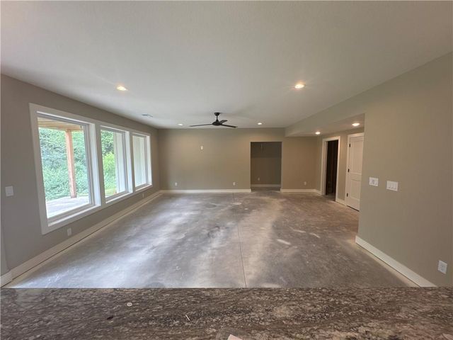 2717 NE 91st Place, Kansas City, MO 64156