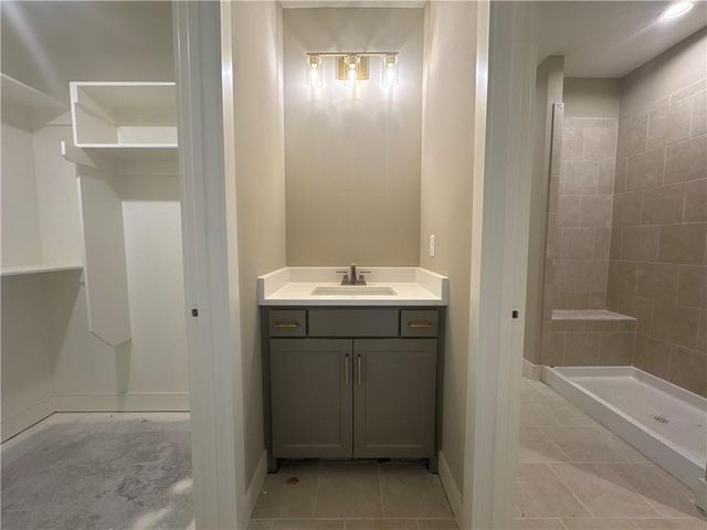 2717 NE 91st Place, Kansas City, MO 64156