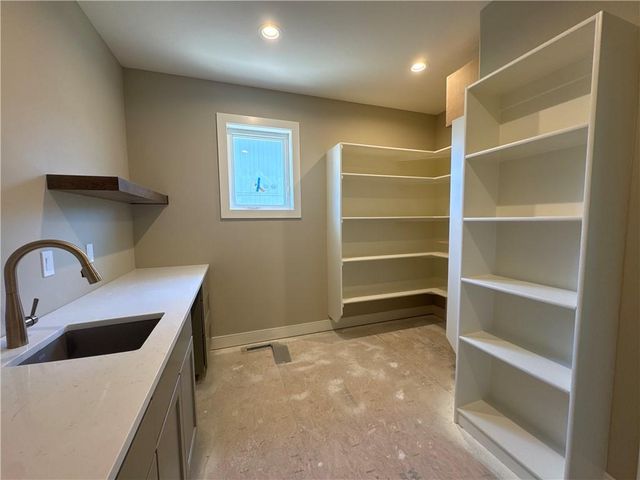 2717 NE 91st Place, Kansas City, MO 64156