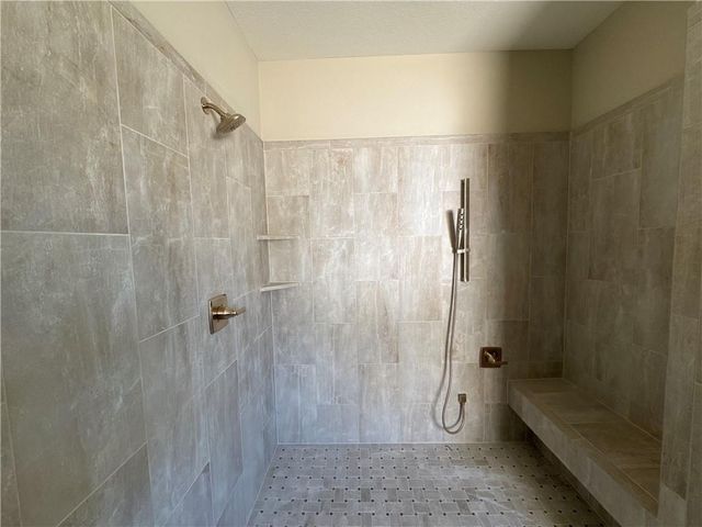 2717 NE 91st Place, Kansas City, MO 64156