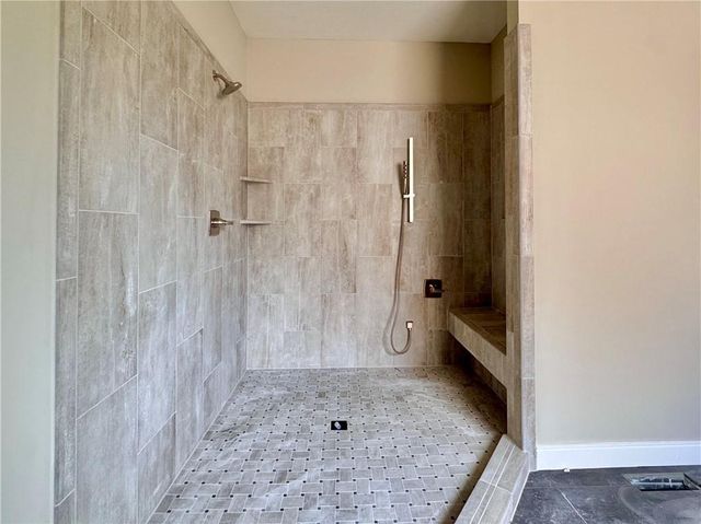 2717 NE 91st Place, Kansas City, MO 64156