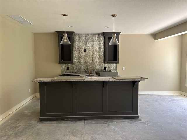 2717 NE 91st Place, Kansas City, MO 64156