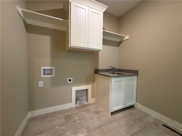 2717 NE 91st Place, Kansas City, MO 64156