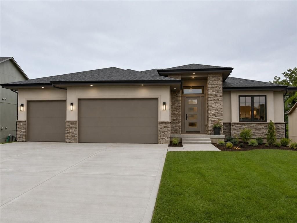 2717 NE 91st Place, Kansas City, MO 64156