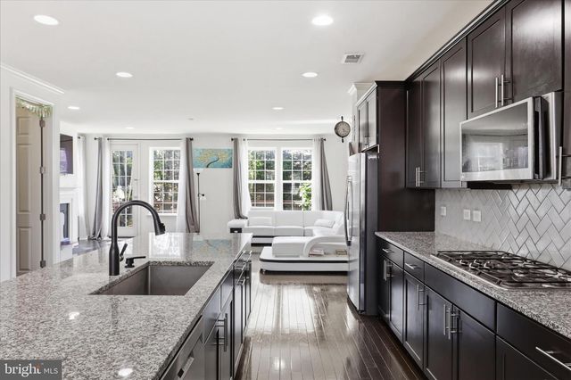 43450 SWEET BRANDY TER, Ashburn, VA 20147