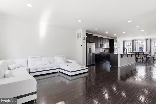 43450 SWEET BRANDY TER, Ashburn, VA 20147