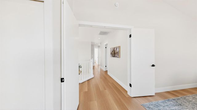 1684 E G St, Oakdale, CA 95361