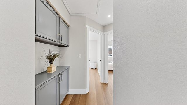 1684 E G St, Oakdale, CA 95361