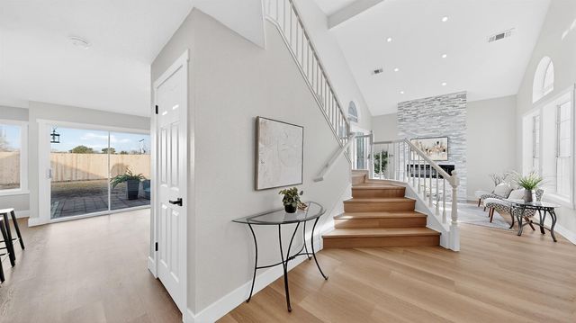 1684 E G St, Oakdale, CA 95361