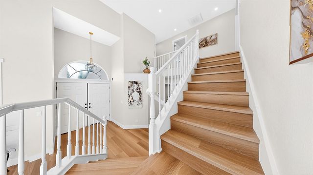 1684 E G St, Oakdale, CA 95361