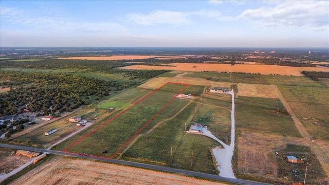 463 County Road 1063, Greenville, TX 75401