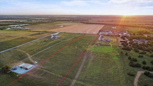 463 County Road 1063, Greenville, TX 75401