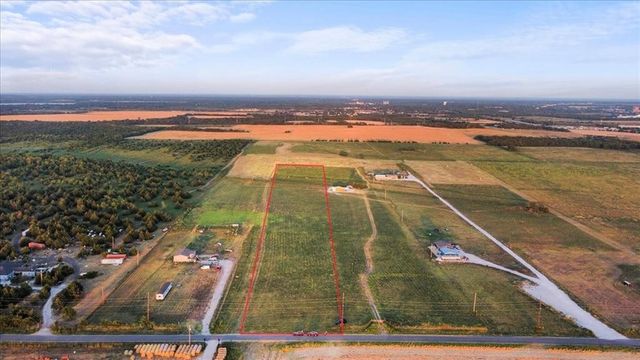 463 County Road 1063, Greenville, TX 75401