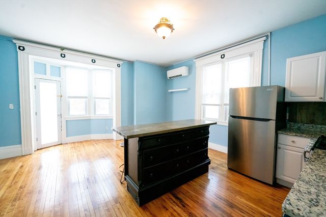 111 Summer St 1, Haverhill, MA 01830