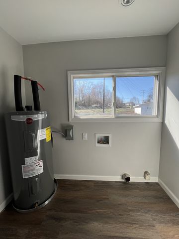 666 Brattontown Cir, Lafayette, TN 37083