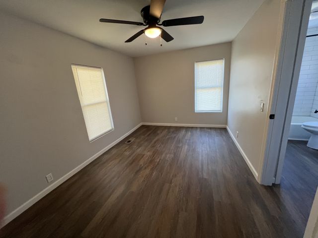 666 Brattontown Cir, Lafayette, TN 37083