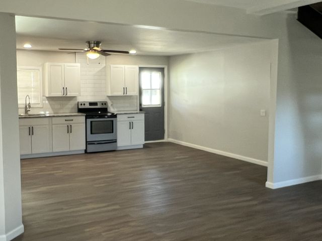 666 Brattontown Cir, Lafayette, TN 37083