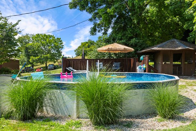 2640 Fords Mill Road, Versailles, KY 40383