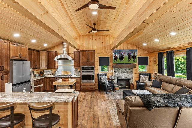 2640 Fords Mill Road, Versailles, KY 40383