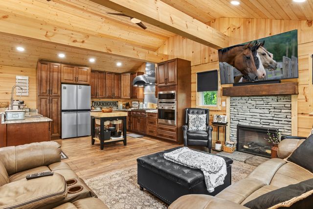 2640 Fords Mill Road, Versailles, KY 40383