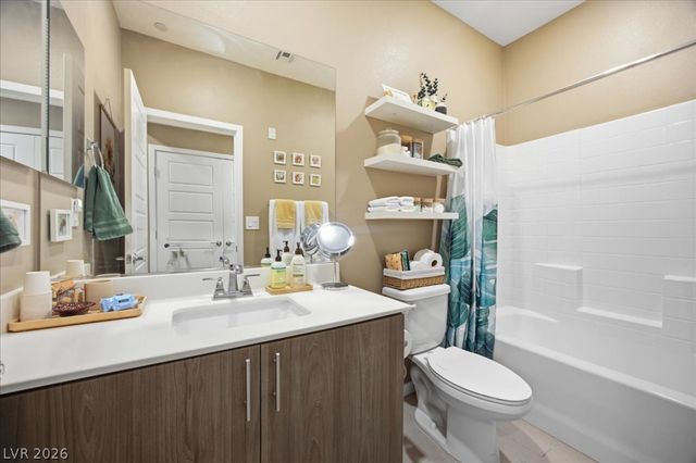 11313 Vision Peak Avenue 102, Las Vegas, NV 89135