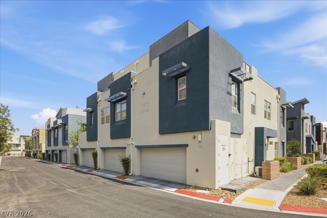 11313 Vision Peak Avenue 102, Las Vegas, NV 89135