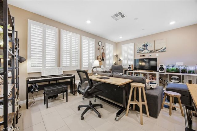 11313 Vision Peak Avenue 102, Las Vegas, NV 89135