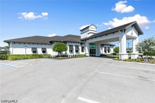 7576 Carnegie WAY, Naples, FL 34119