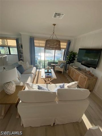 7576 Carnegie WAY, Naples, FL 34119