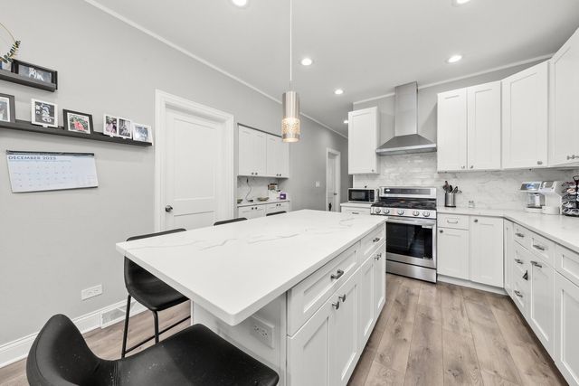 1832 S 55th Court, Cicero, IL 60804