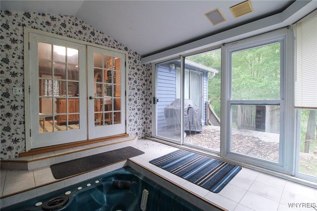 921 Orient Street, Shelby, NY 14103