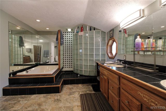 921 Orient Street, Shelby, NY 14103