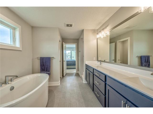 10668 39th Street, Lake Elmo, MN 55042