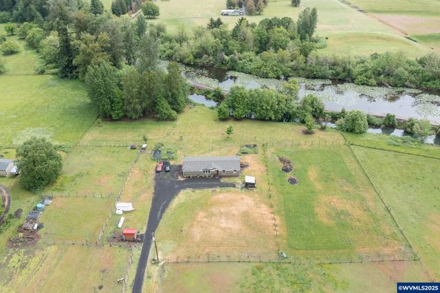 37986 River Dr, Lebanon, OR 97355