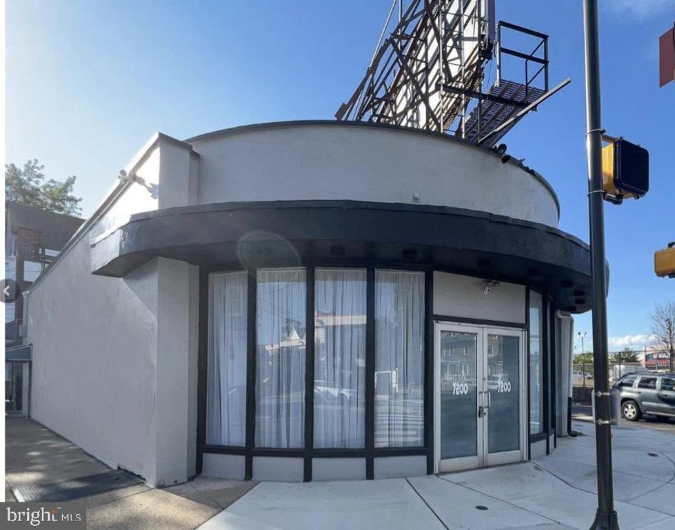 7200 OLD YORK RD, PHILADELPHIA, PA 19126 — exterior