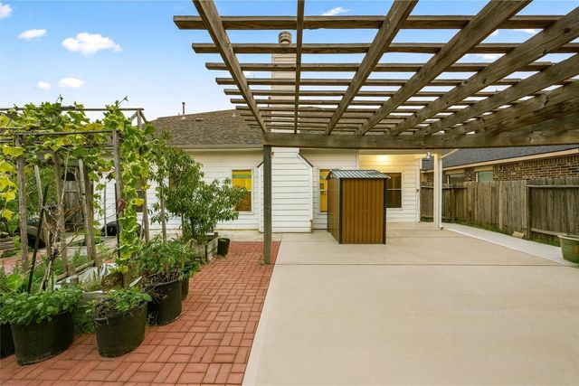 21327 Colton Cove Dr, Houston, TX 77095