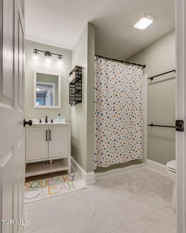 2046 Carolina Avenue, Bristol, TN 37620