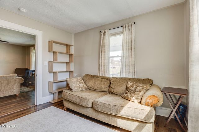 2046 Carolina Avenue, Bristol, TN 37620