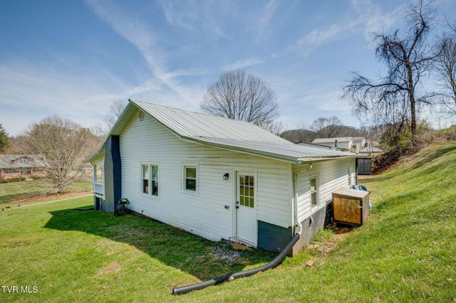 2046 Carolina Avenue, Bristol, TN 37620